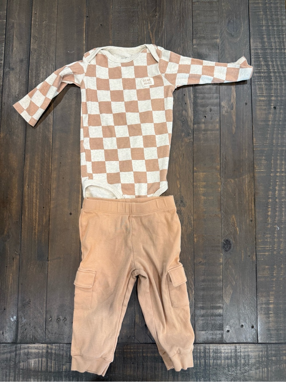 Huggies 12 Month Checkerboard Bodysuit & Cargo Pants Set - New without Tags